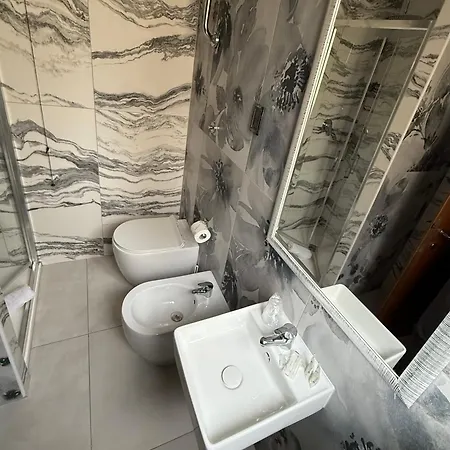 Szálloda Nardizzi Americana Róma