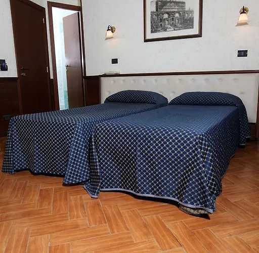 Nardizzi Americana Ξενοδοχείο 2*