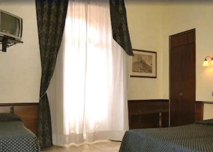 Nardizzi Americana Ξενοδοχείο 2*